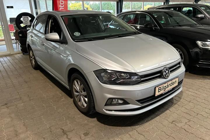 Grå VW Polo fra 2020