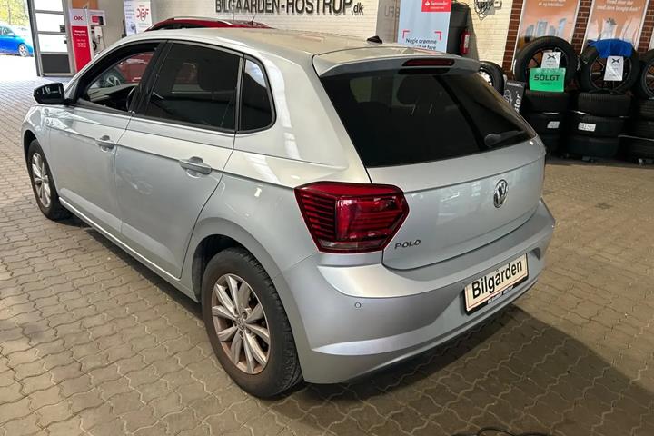 Grå VW Polo fra 2020
