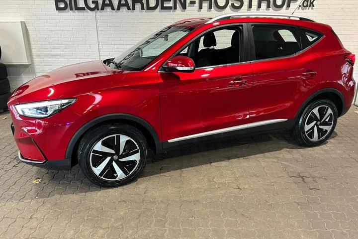 Rød MG ZS fra 2022
