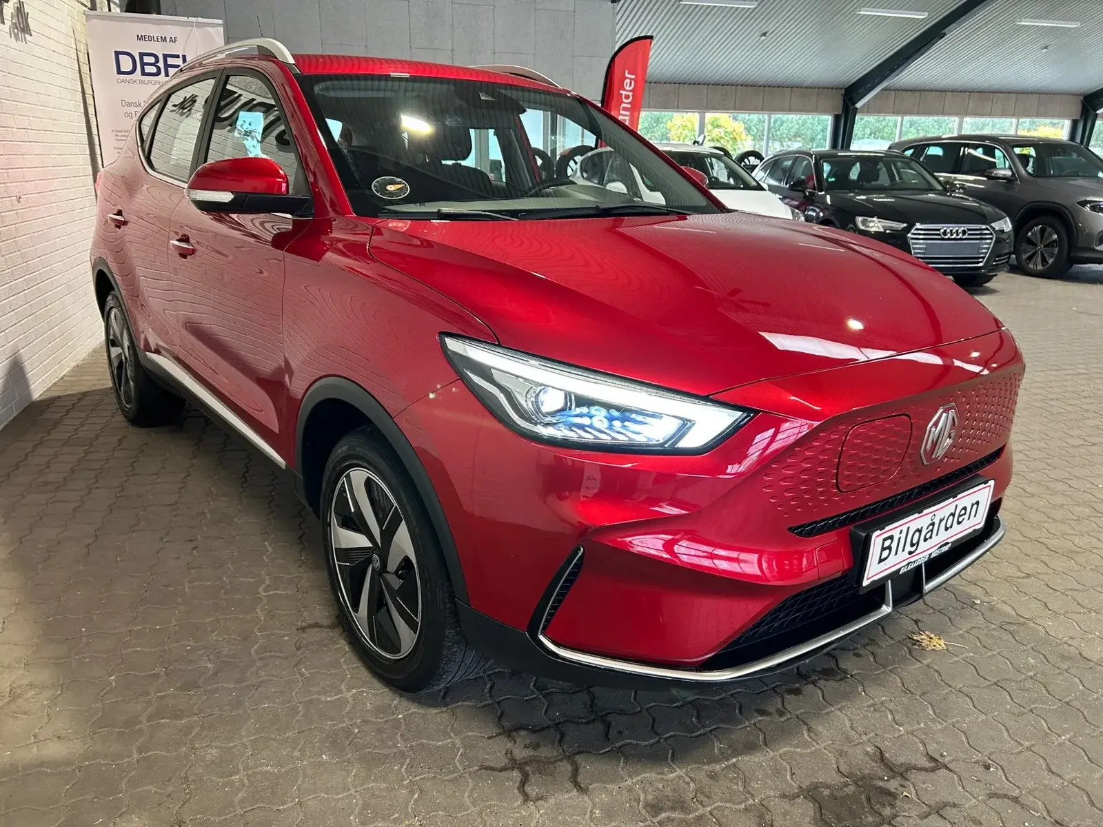 Rød MG ZS fra 2022