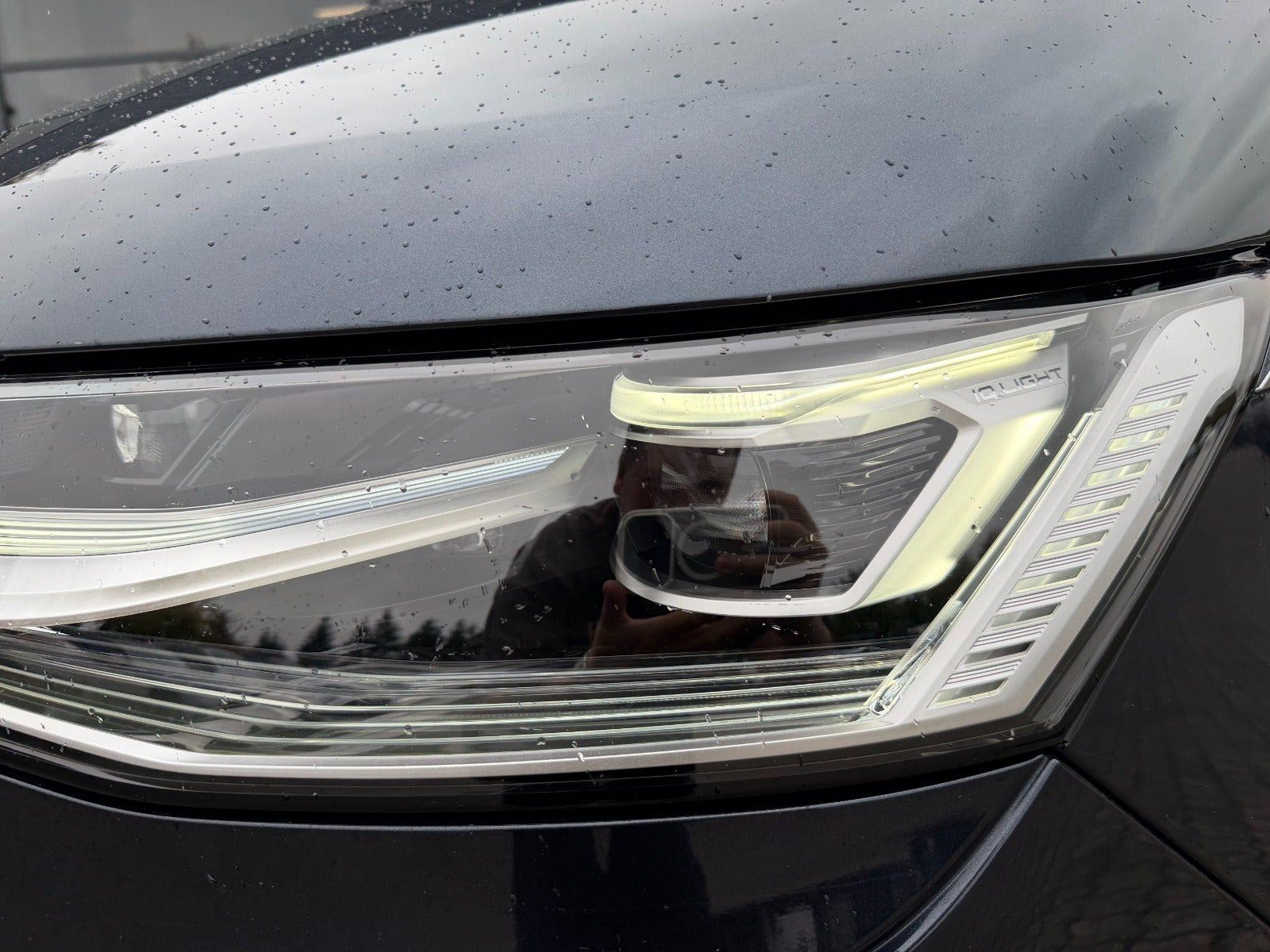 Blå VW Multivan fra 2024