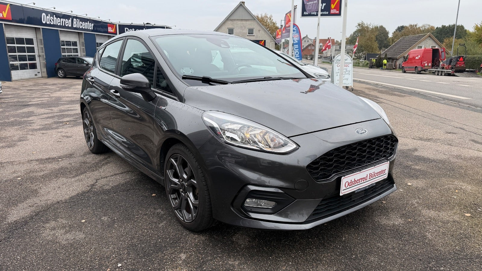 Grå Ford Fiesta fra 2018