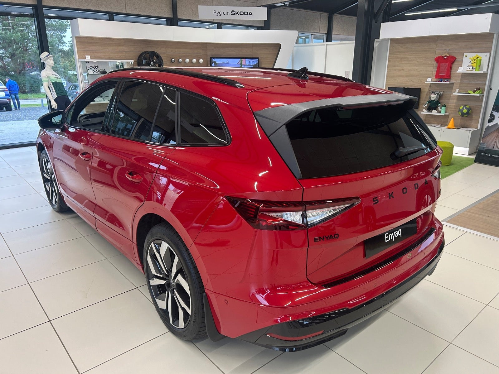 Rød Skoda Enyaq fra 2026