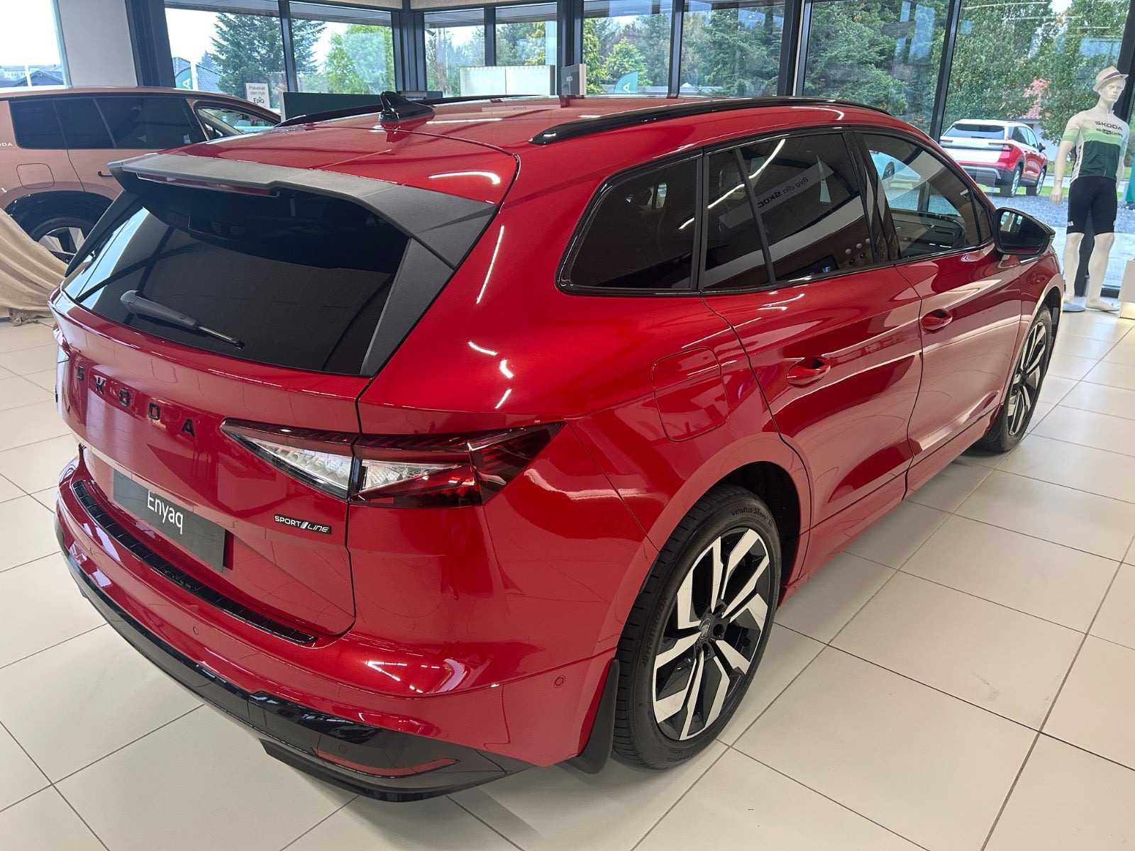 Rød Skoda Enyaq fra 2026