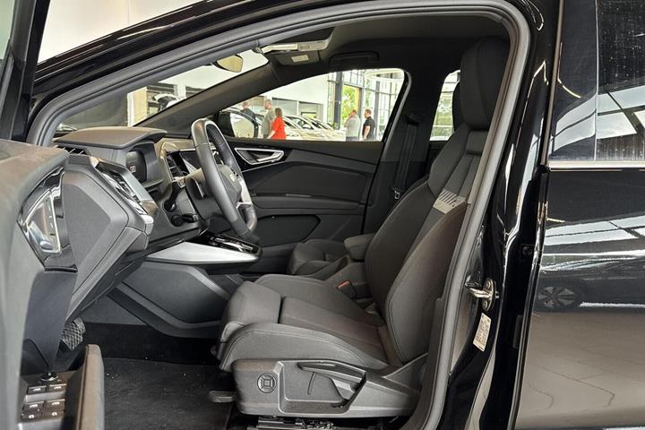 Sort Audi Q4 e-tron fra 2025