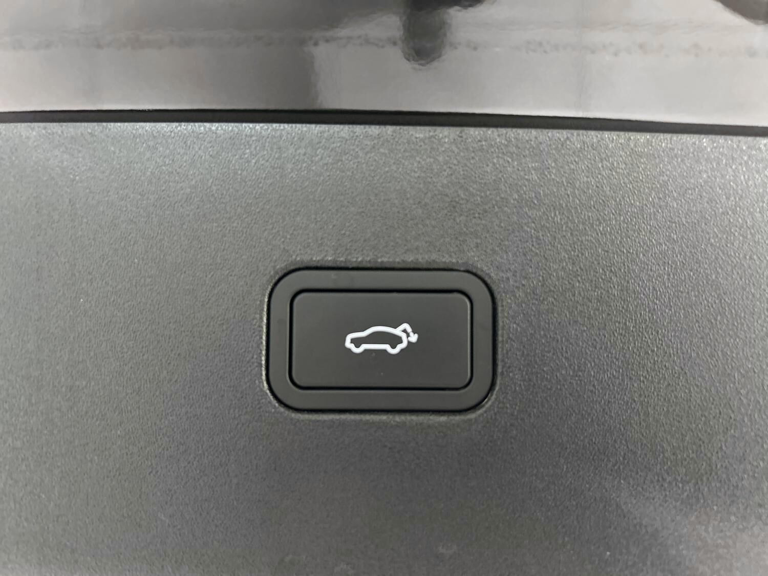 Sort Volvo EX30 fra 2025