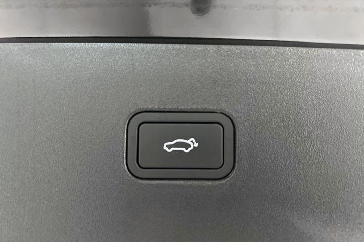 Sort Volvo EX30 fra 2025