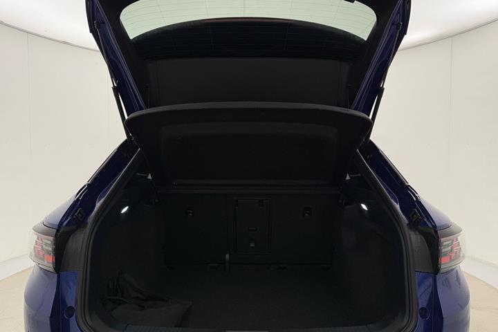 Blå VW ID.4 fra 2023