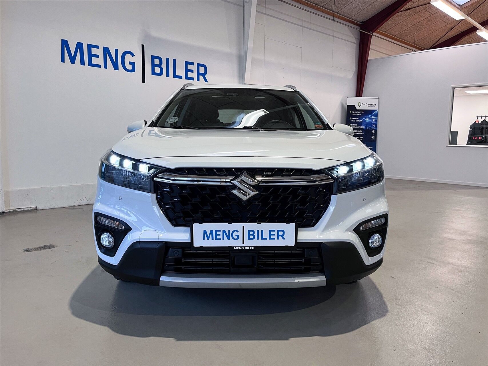 Hvid Suzuki S-Cross fra 2022