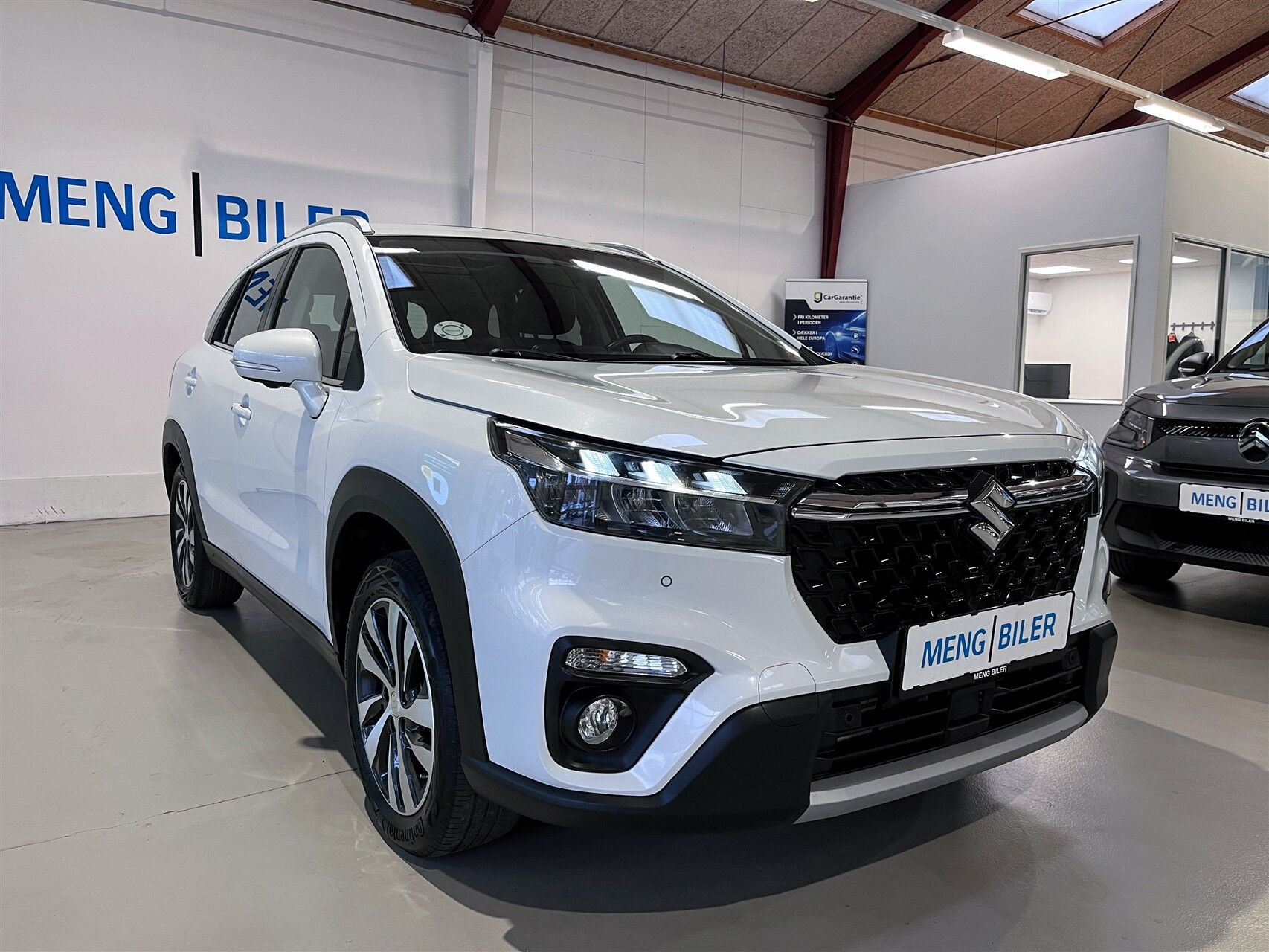 Hvid Suzuki S-Cross fra 2022