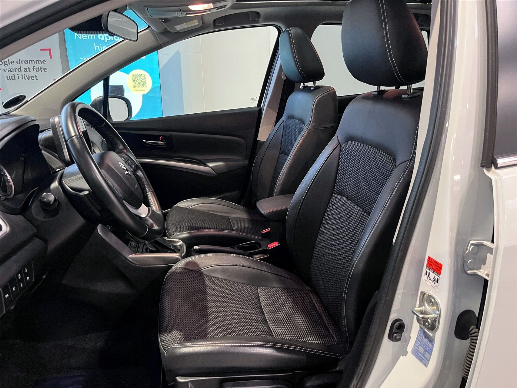 Hvid Suzuki S-Cross fra 2022
