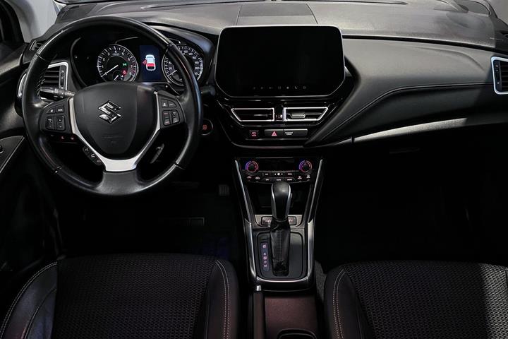 Hvid Suzuki S-Cross fra 2022