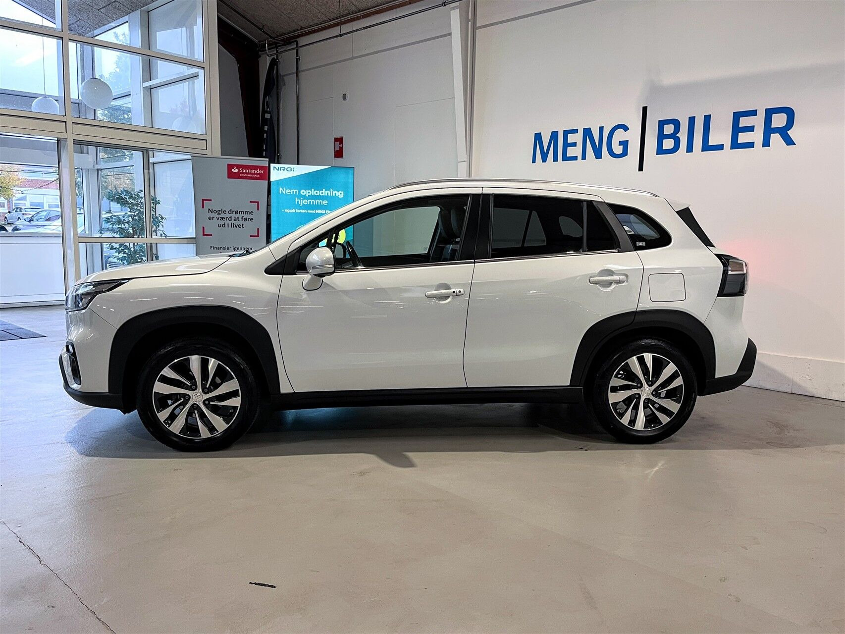 Hvid Suzuki S-Cross fra 2022