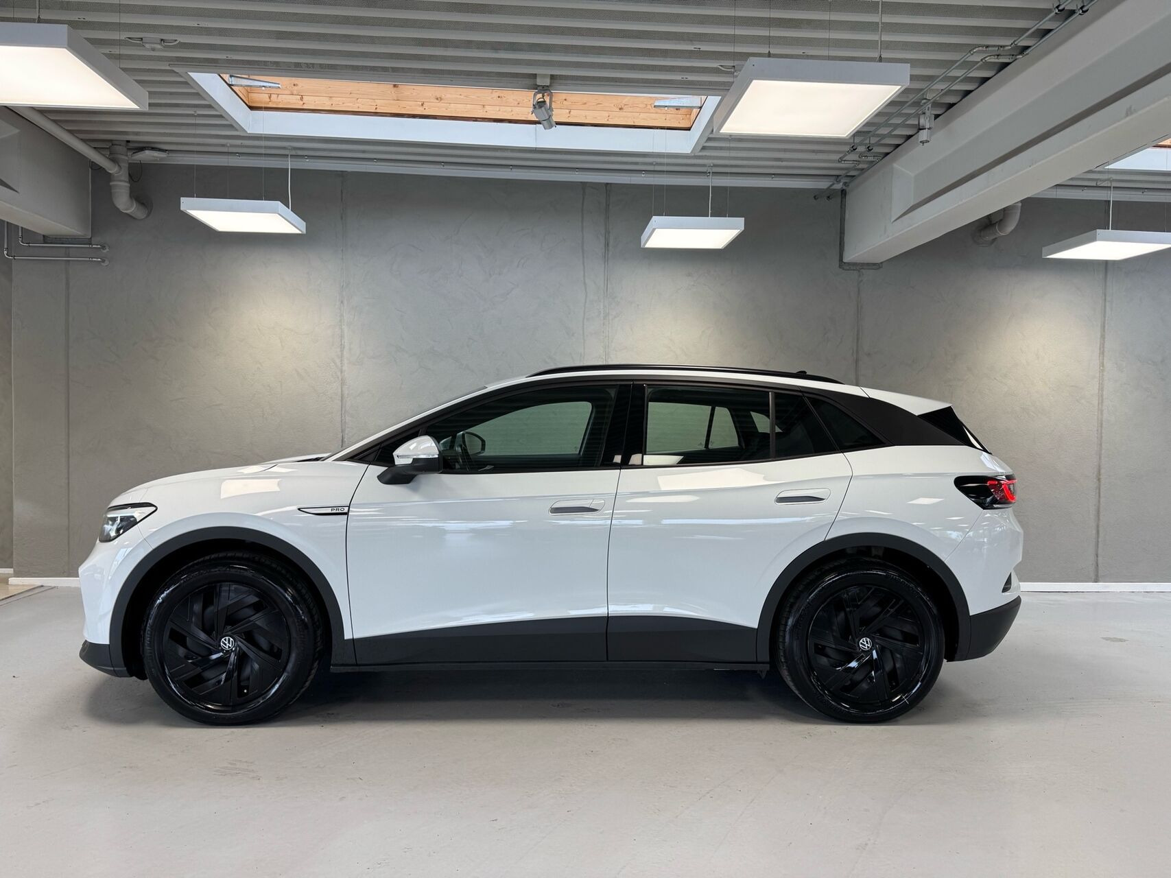 Hvid VW ID.4 fra 2023