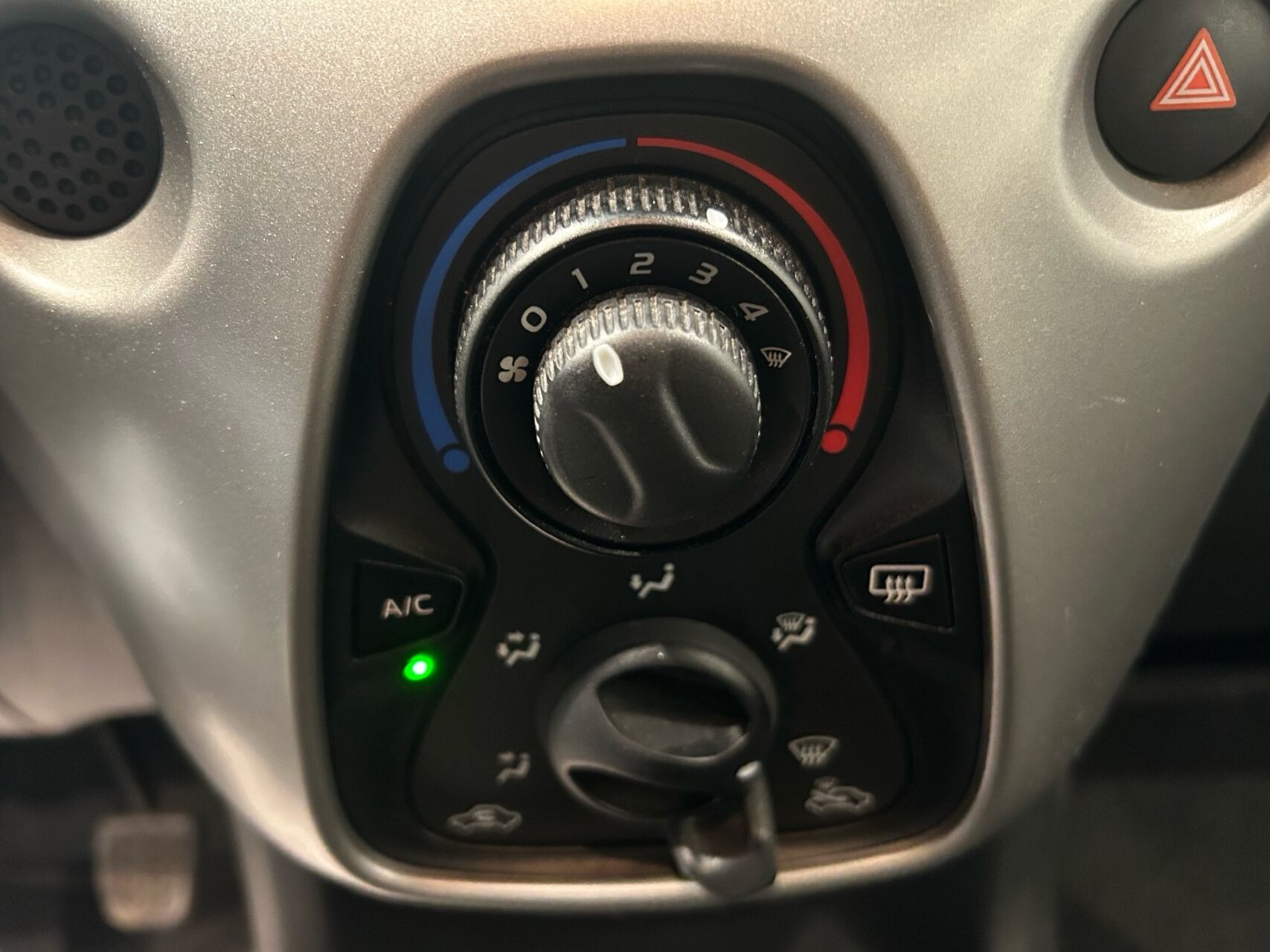 Hvid Peugeot 108 fra 2017