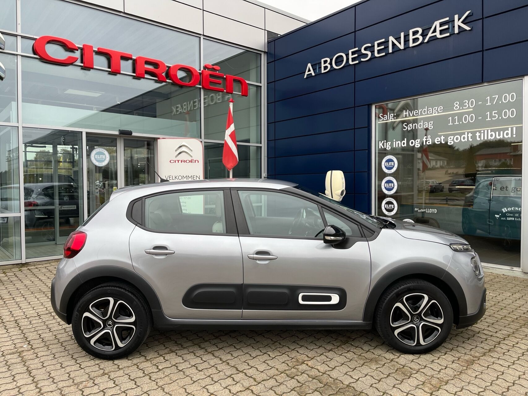Grå Citroën C3 fra 2024