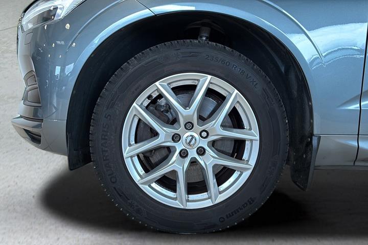 Grå Volvo XC60 fra 2018