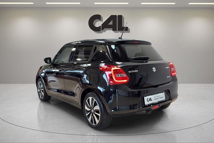 Sort Suzuki Swift fra 2024