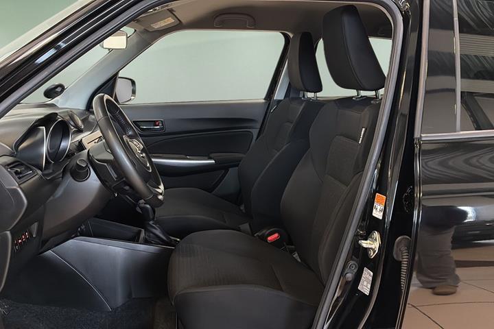 Sort Suzuki Swift fra 2024