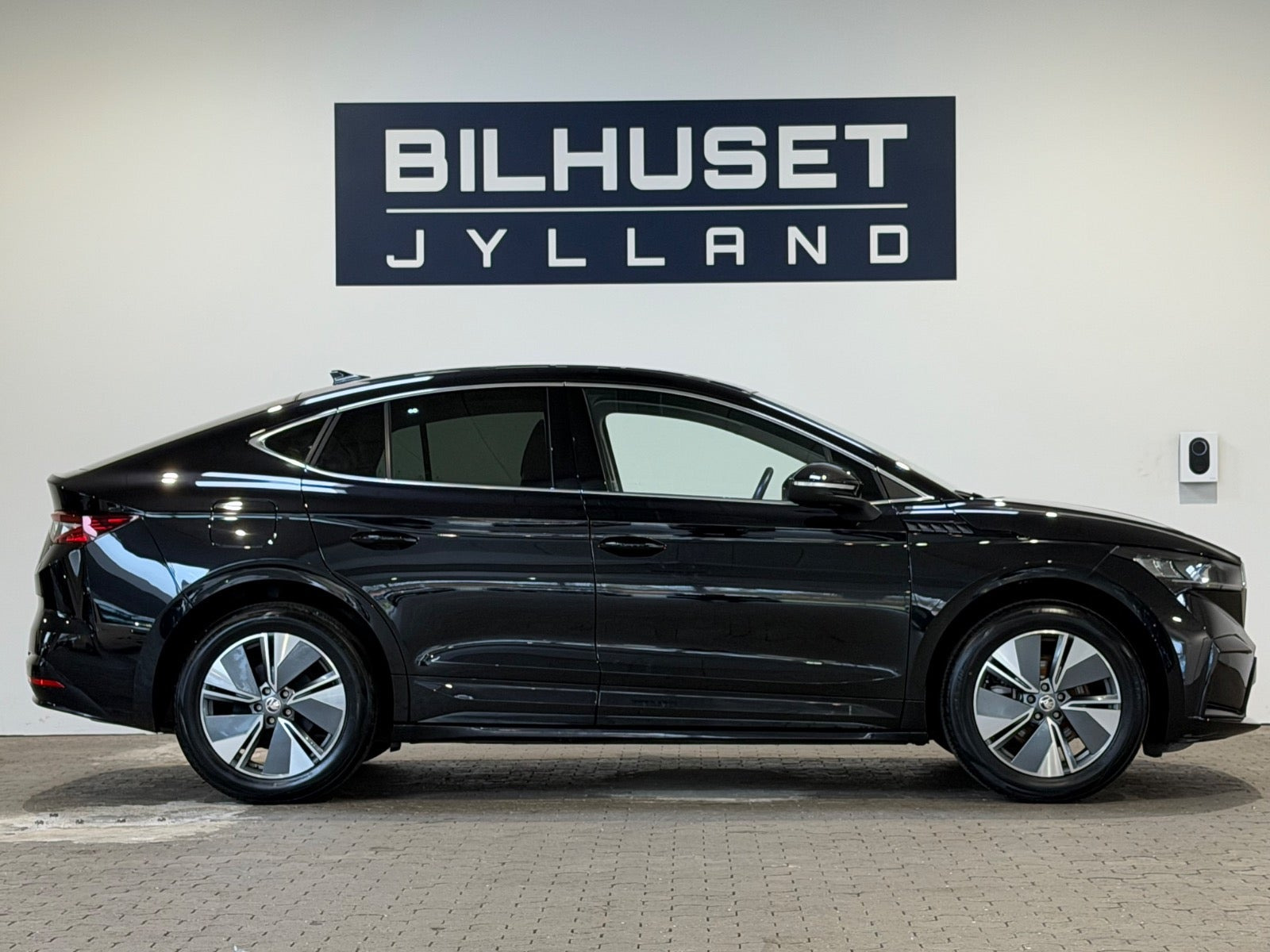 Sort Skoda Enyaq fra 2023