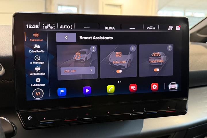 Blå Cupra Born fra 2023
