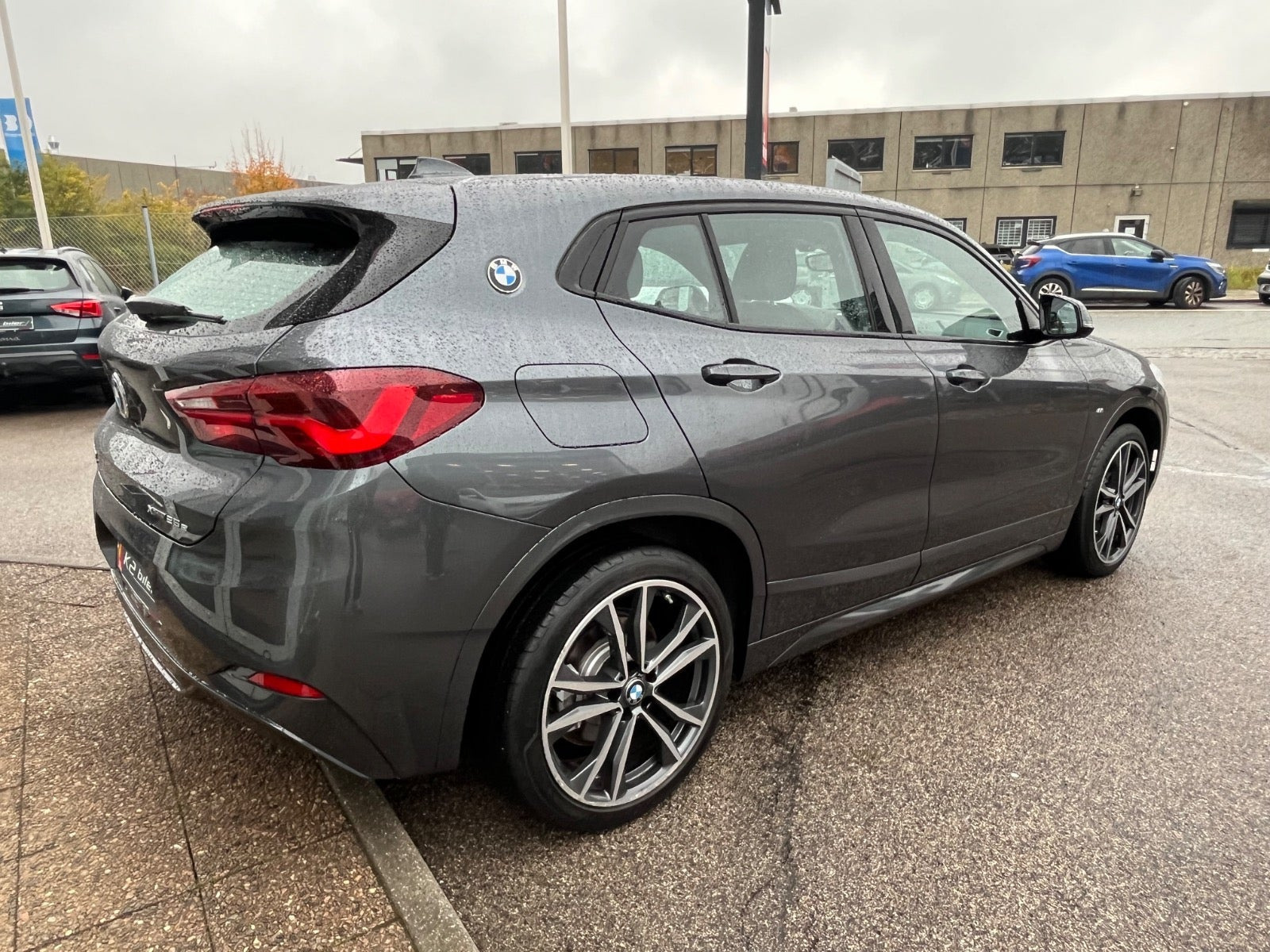 Grå BMW X2 fra 2022