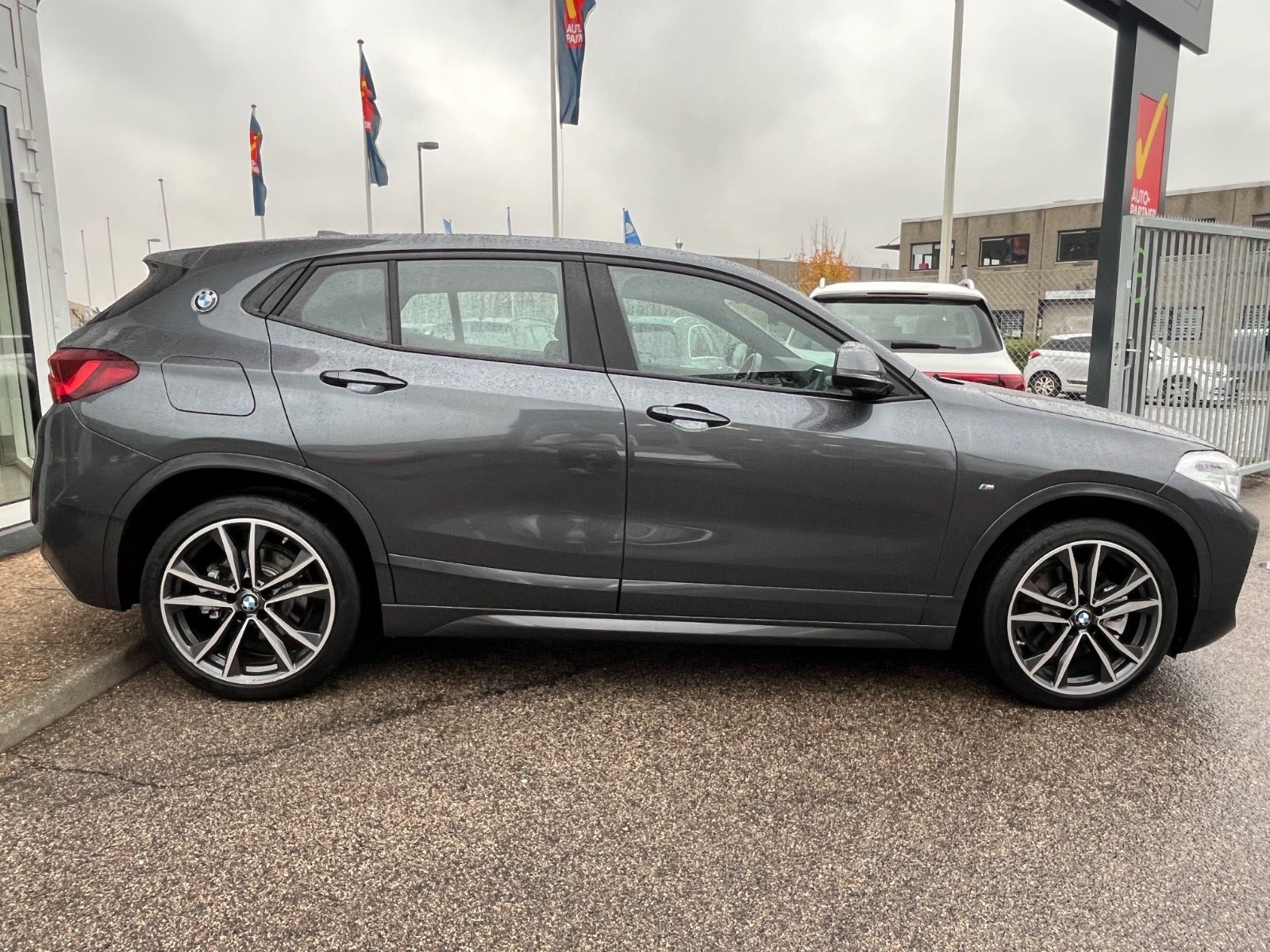 Grå BMW X2 fra 2022