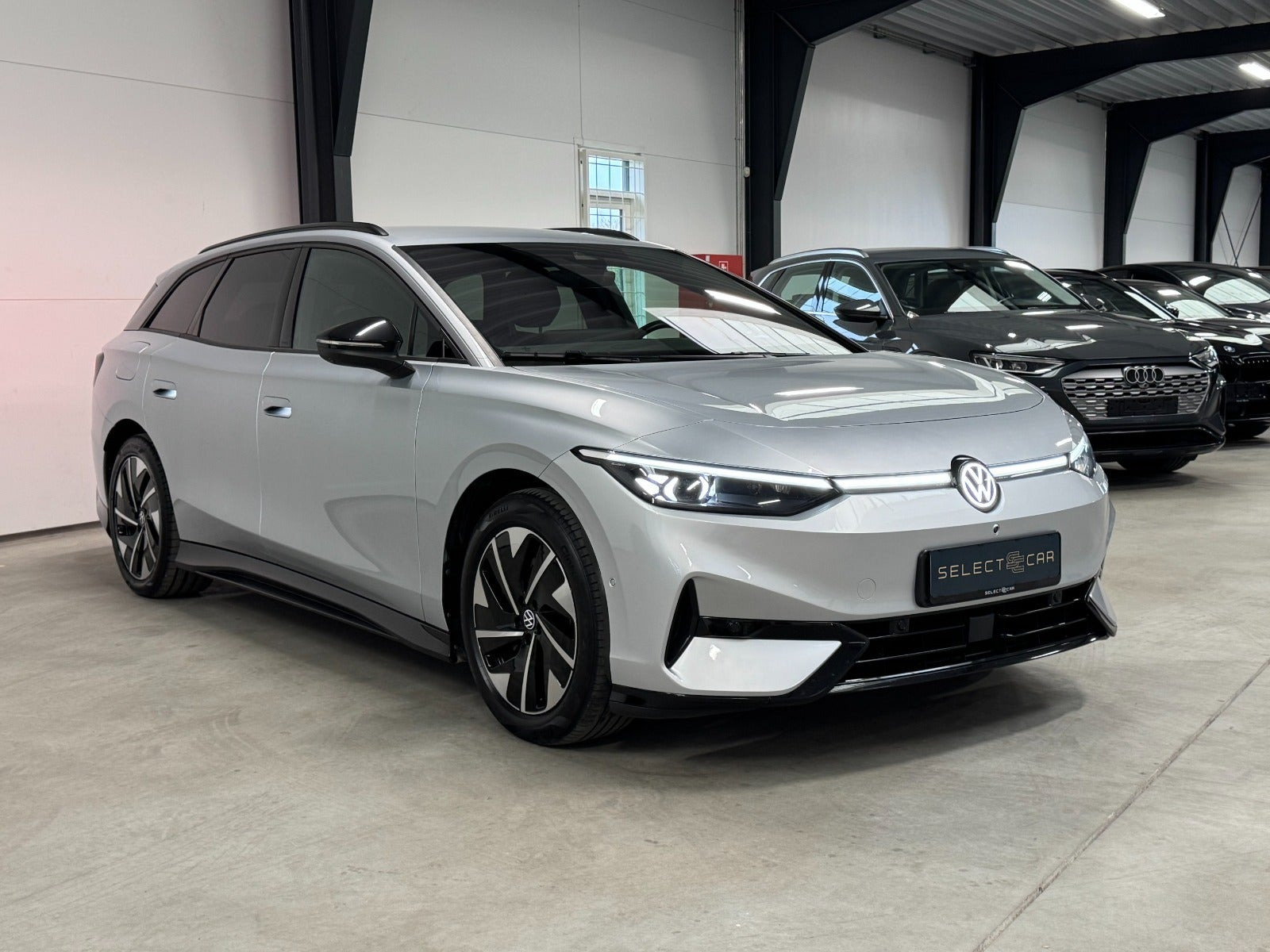 Sølv VW ID.7 fra 2025