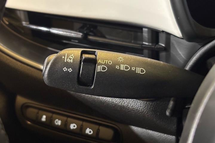 Hvid Fiat 500e fra 2023