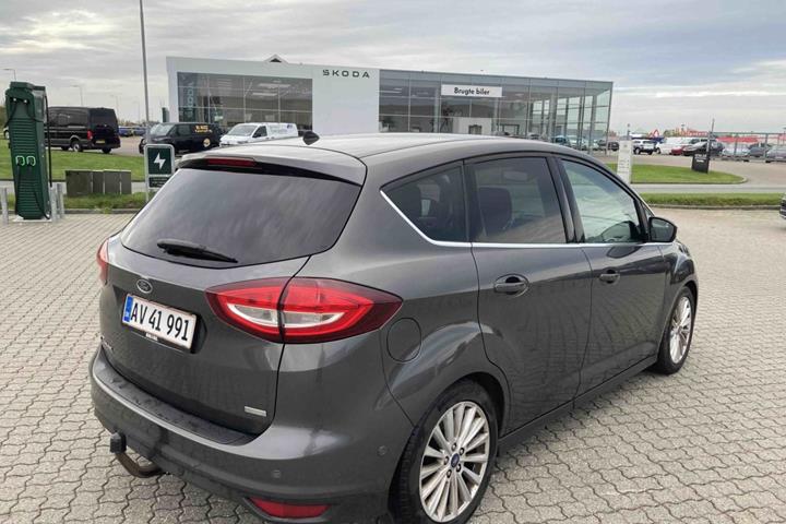 Grå Ford C-MAX fra 2015