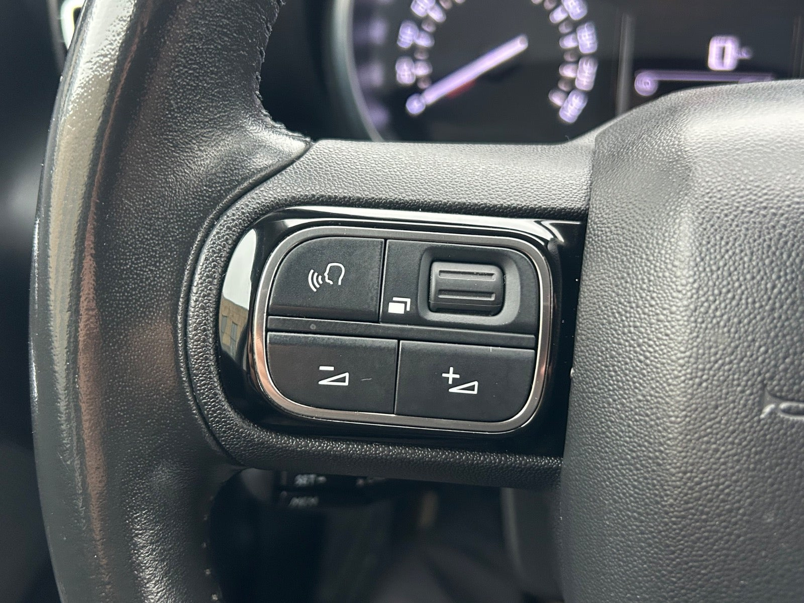 Orange Citroën C3 Aircross fra 2019