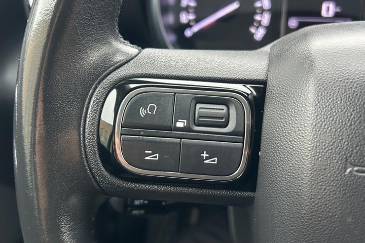 Orange Citroën C3 Aircross fra 2019