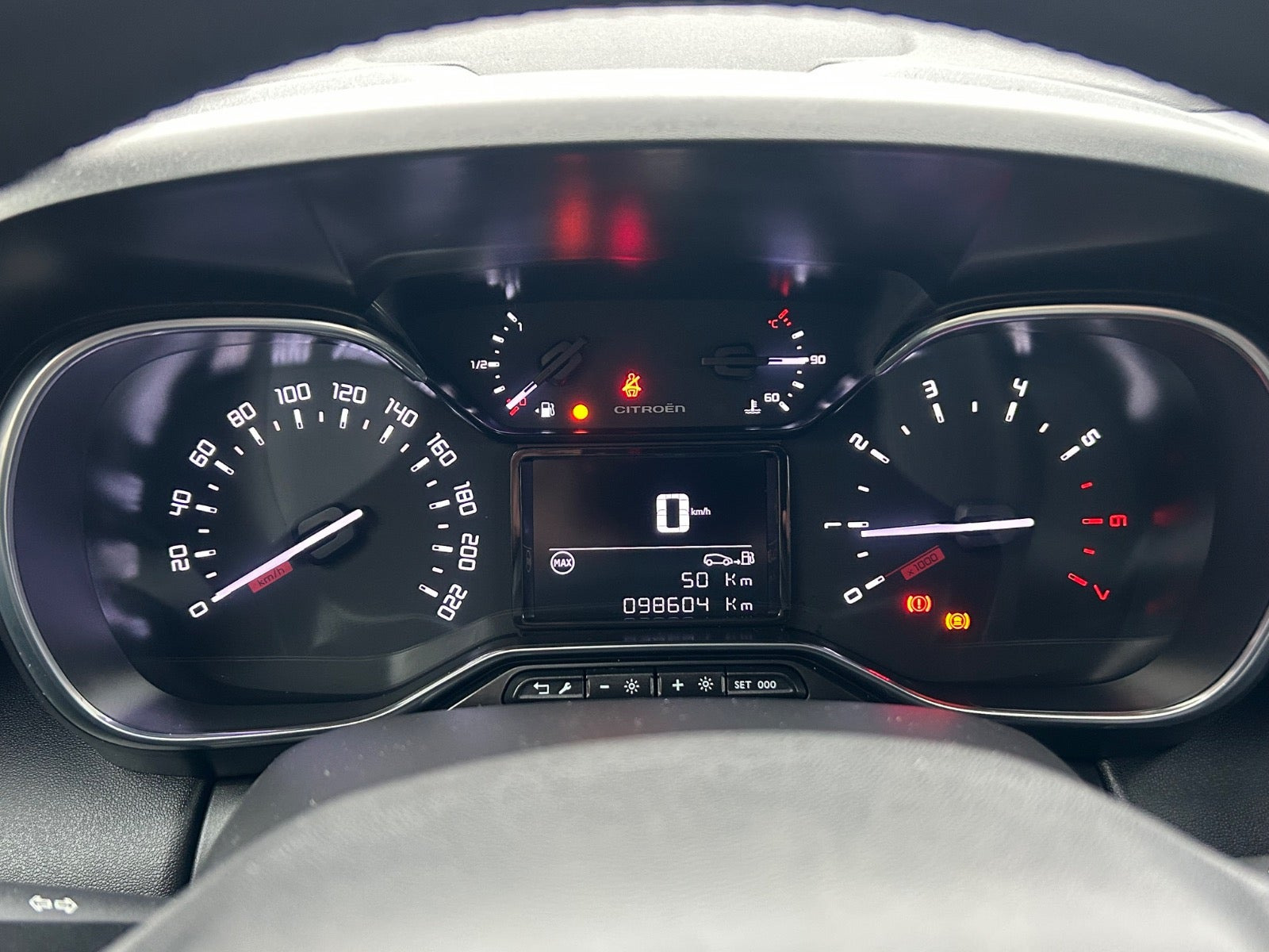 Orange Citroën C3 Aircross fra 2019