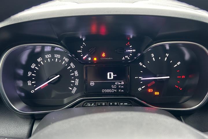 Orange Citroën C3 Aircross fra 2019