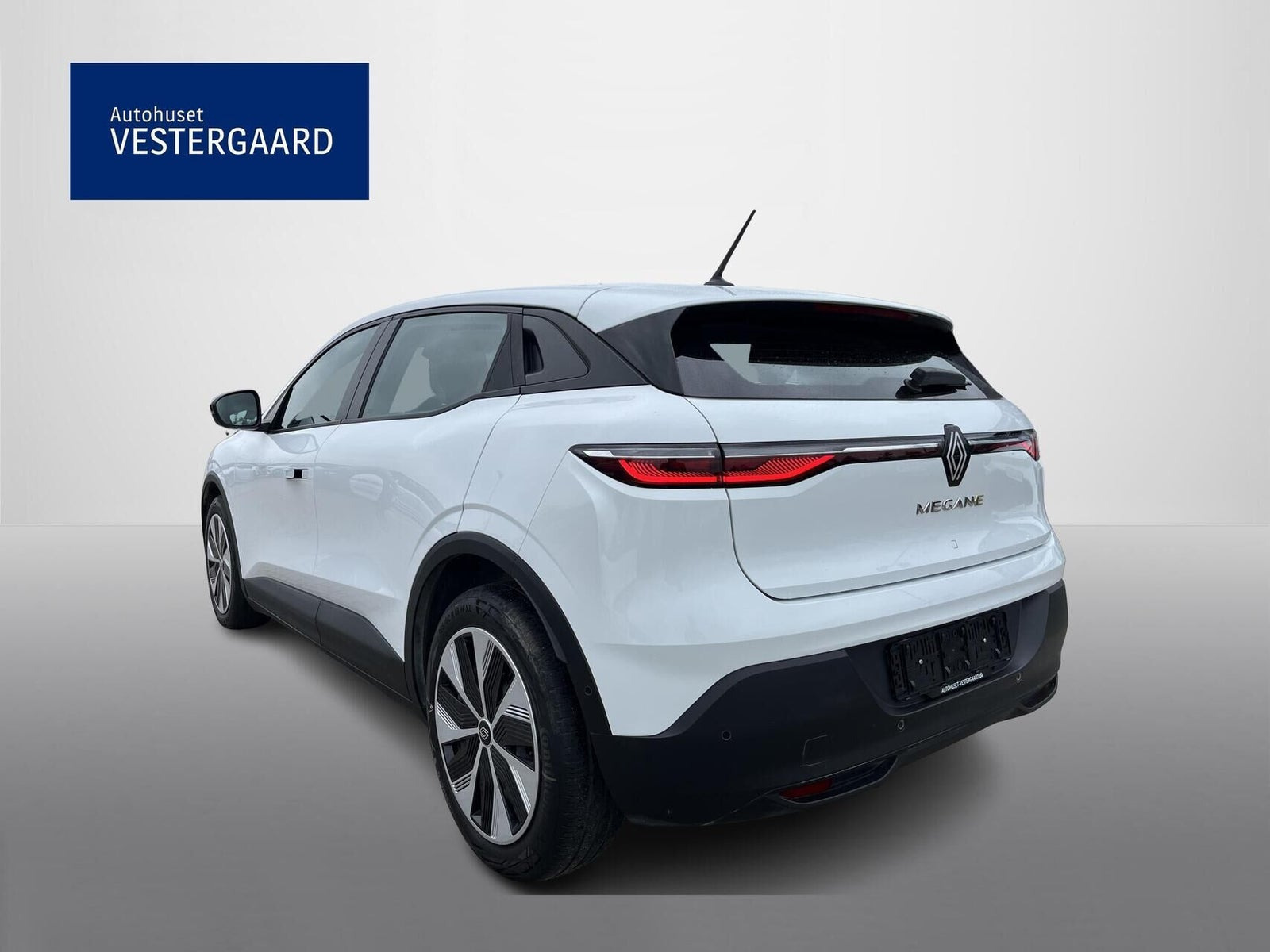 Hvid Renault Megane E-Tech fra 2023