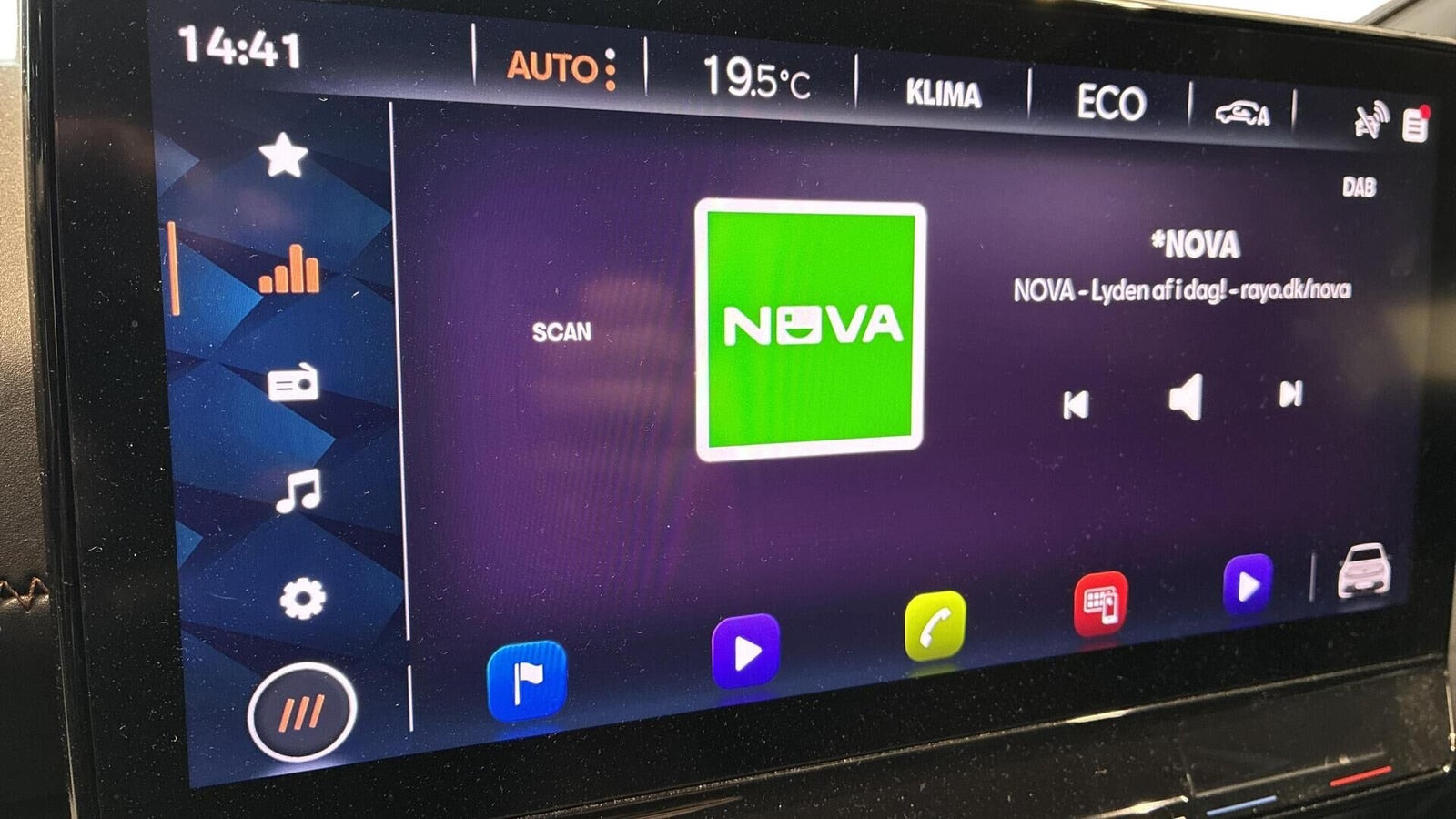 Hvid Cupra Born fra 2023