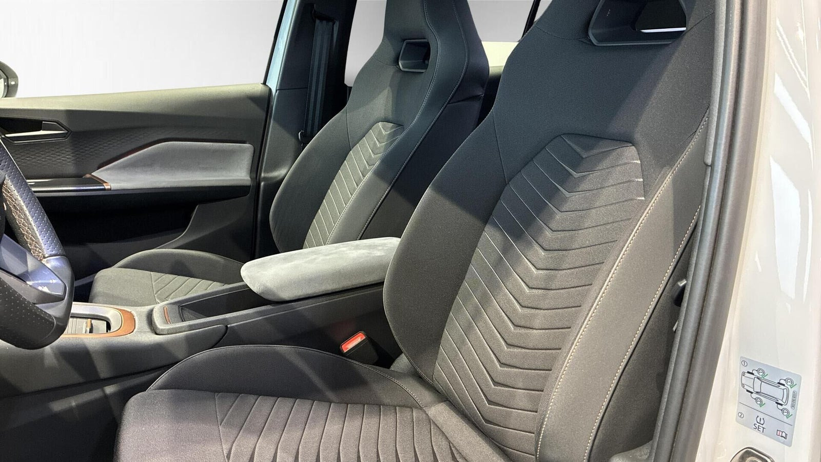 Hvid Cupra Born fra 2023