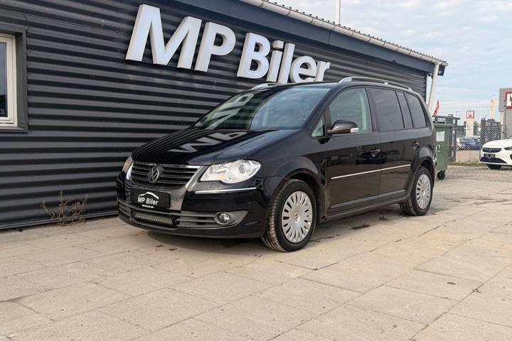 Sort VW Touran fra 2008