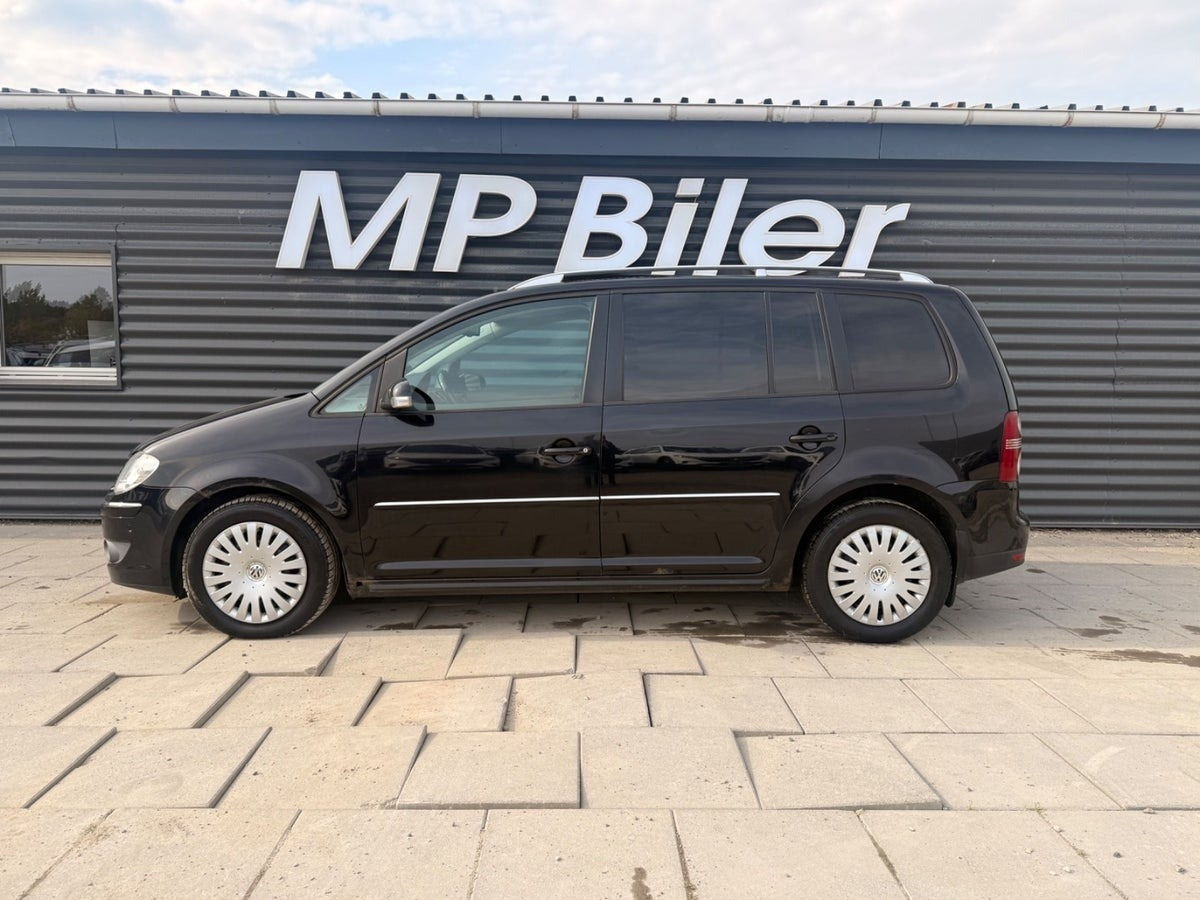 Sort VW Touran fra 2008