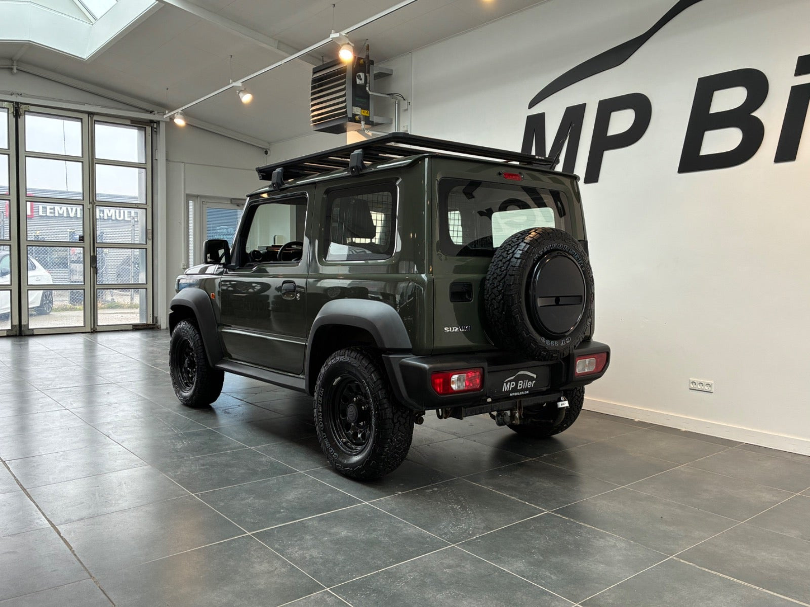 Grøn Suzuki Jimny fra 2022