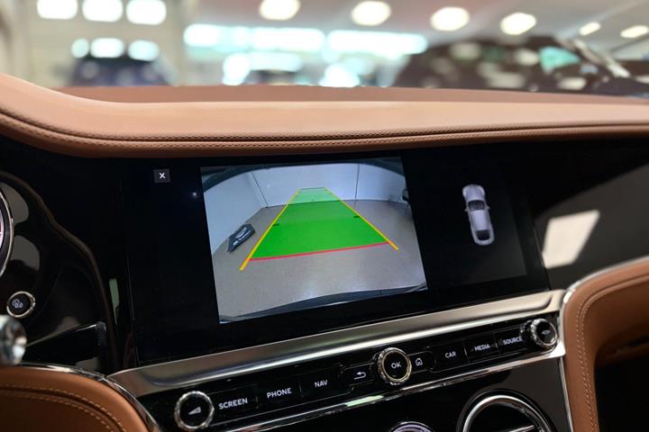 Blå Bentley Continental GT fra 2020