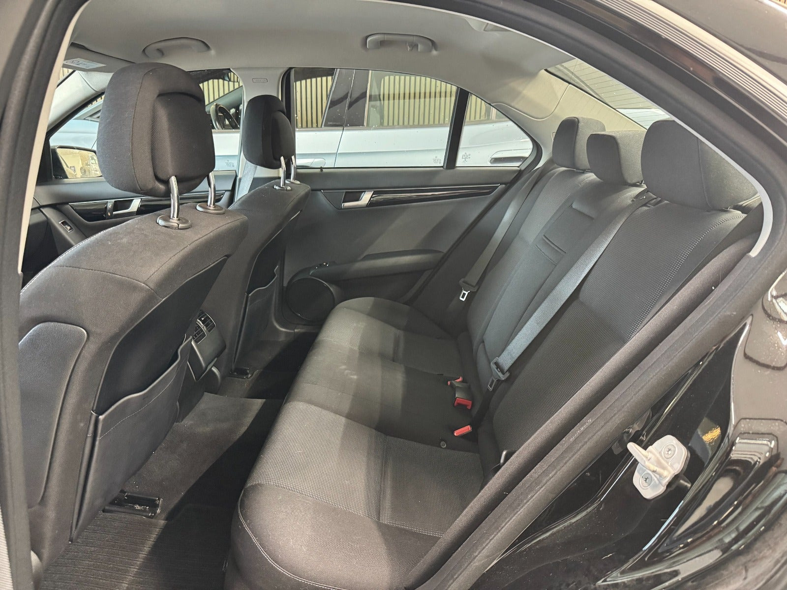 Sort Mercedes C220 fra 2013