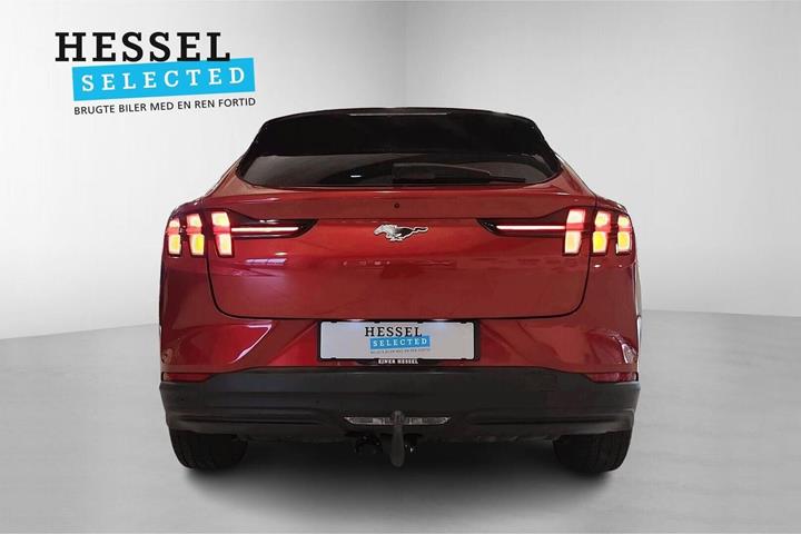 Rød Ford Mustang Mach-E fra 2021