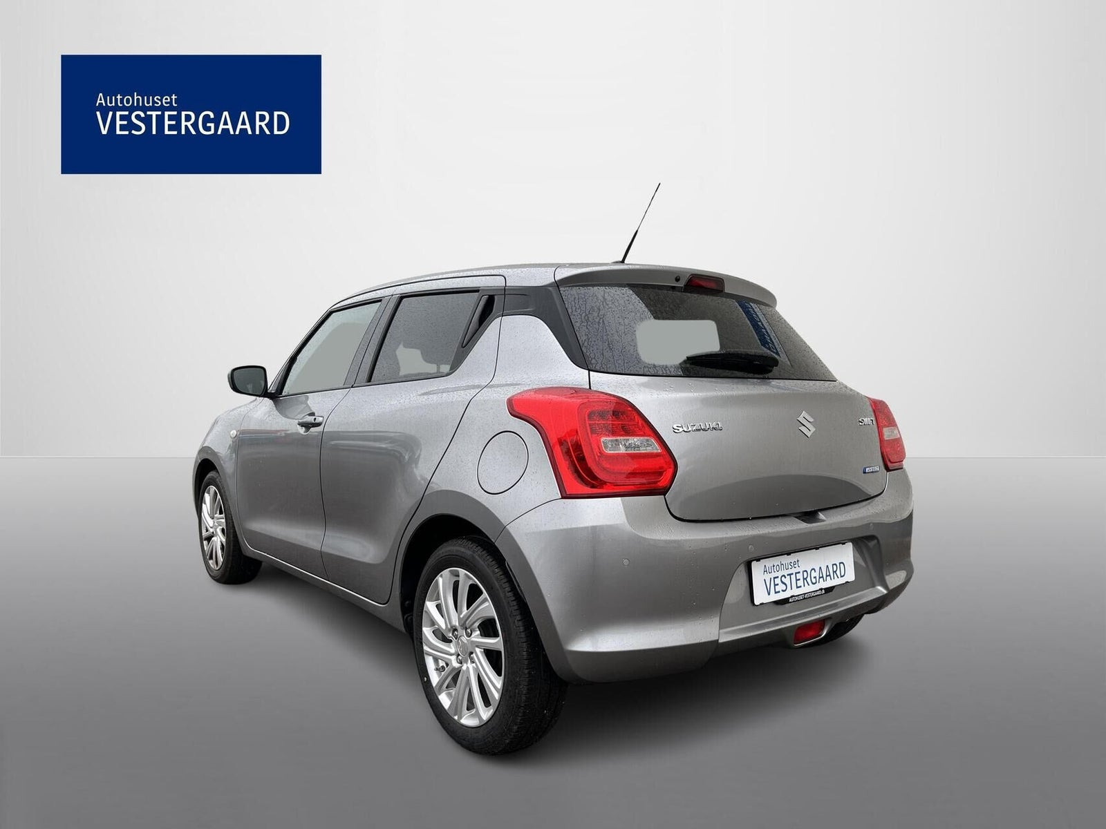 Grå Suzuki Swift fra 2023