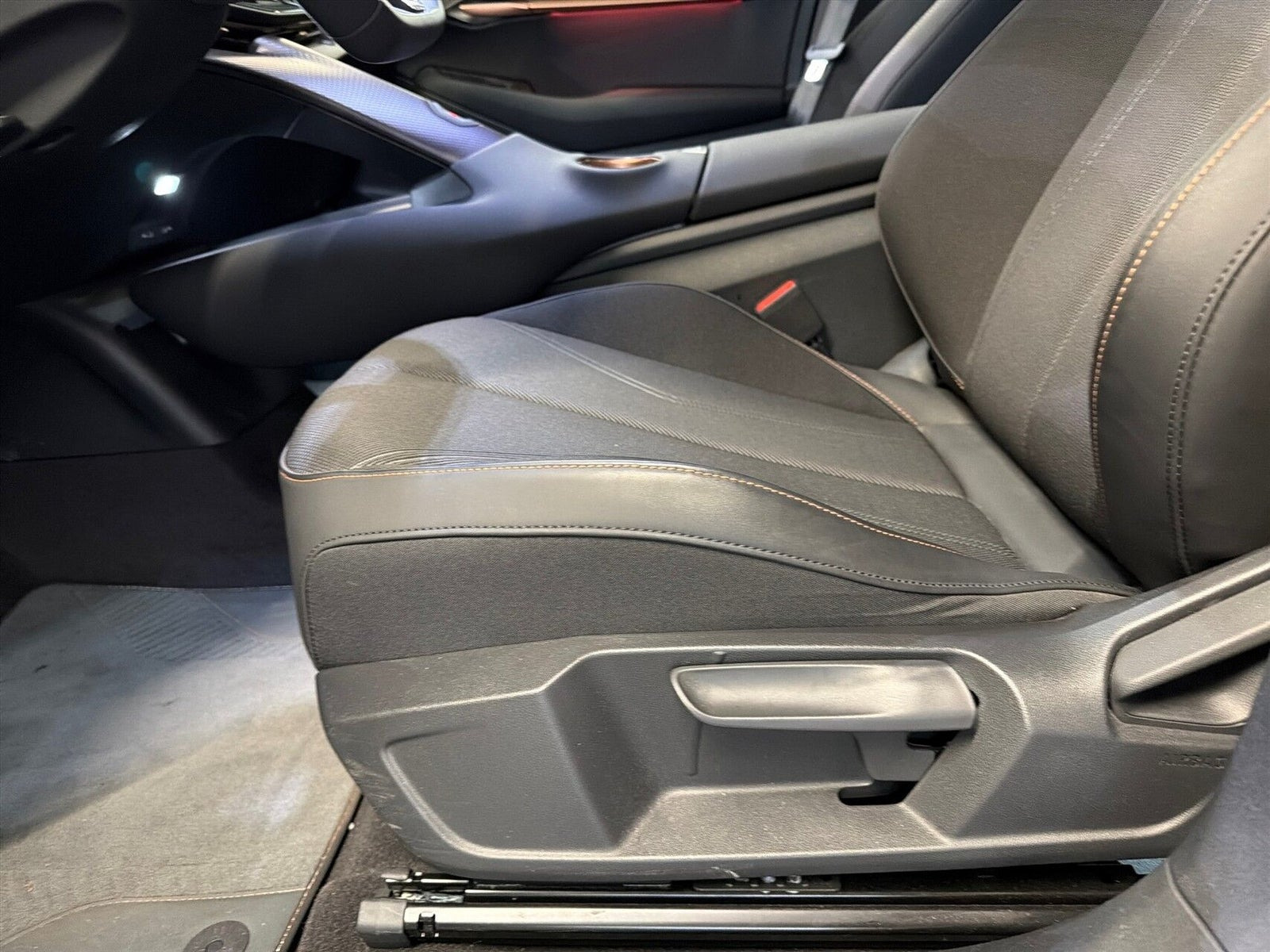 Sort Cupra Tavascan fra 2025