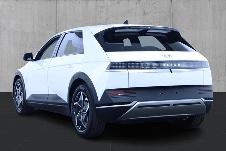 Hvid Hyundai Ioniq 5 fra 2022