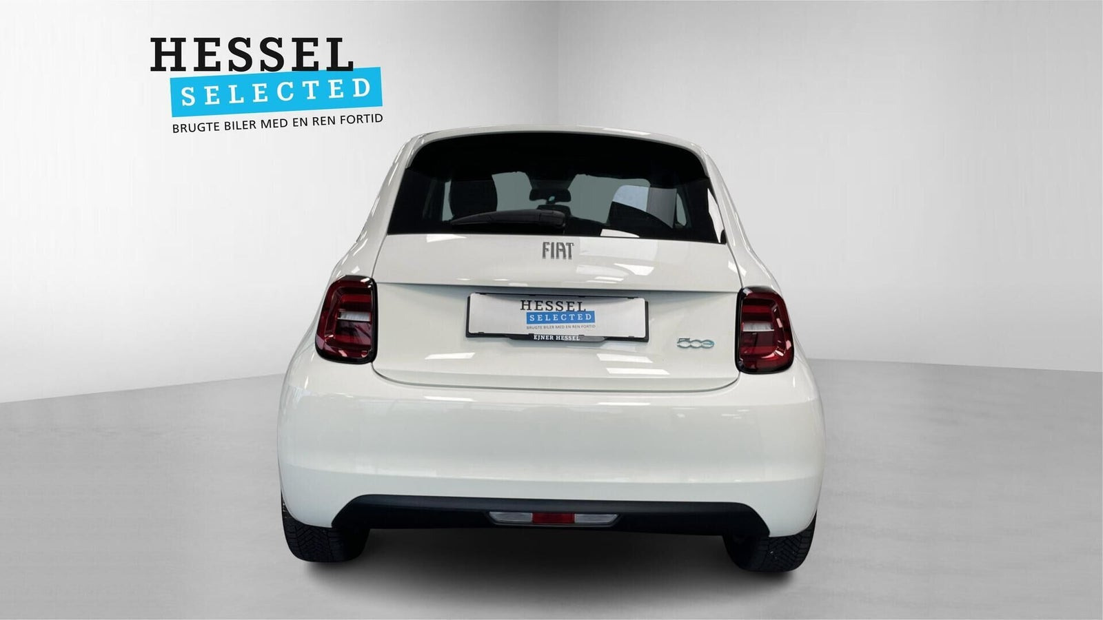 Rød Fiat 500e fra 2023