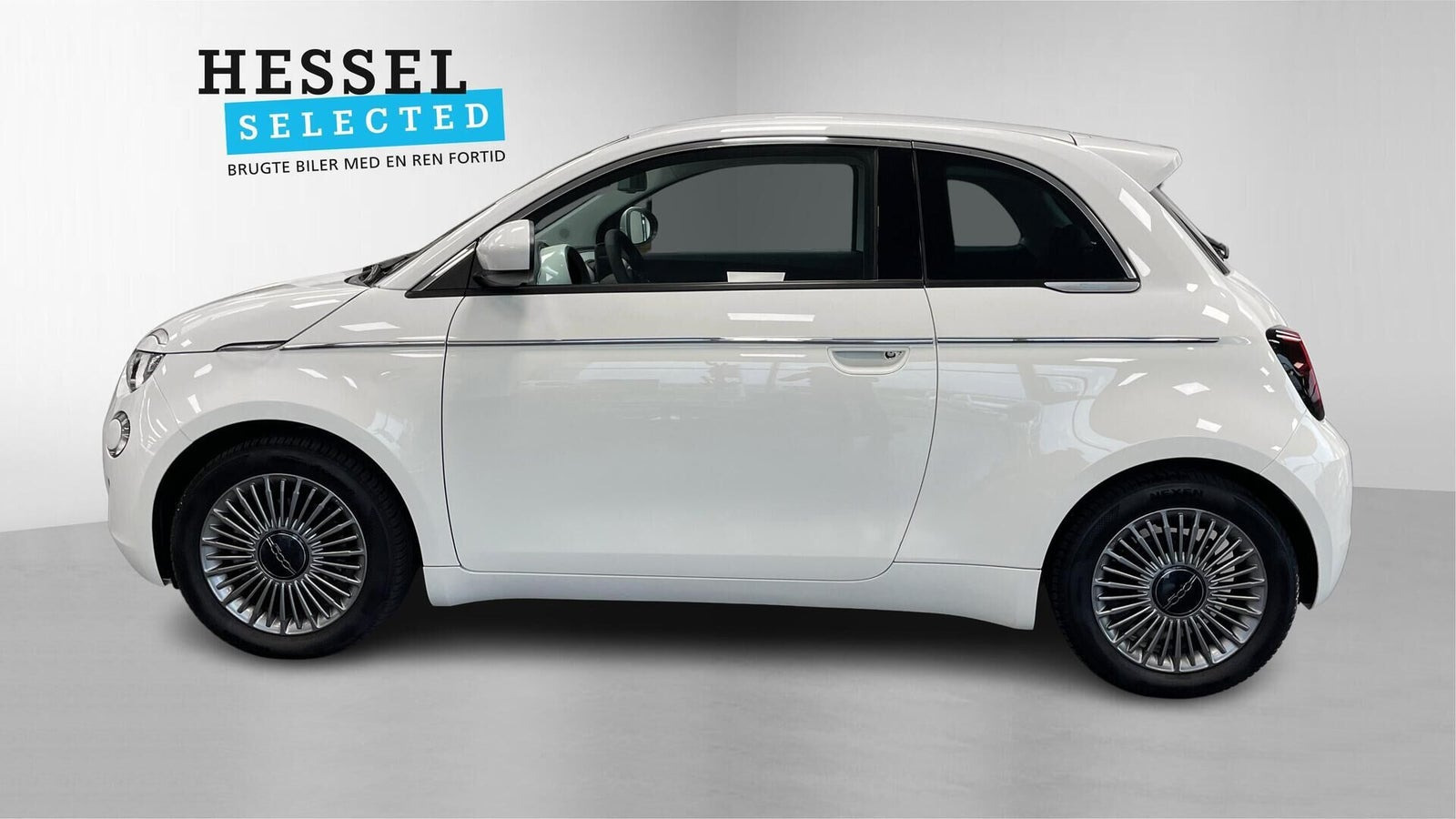 Rød Fiat 500e fra 2023