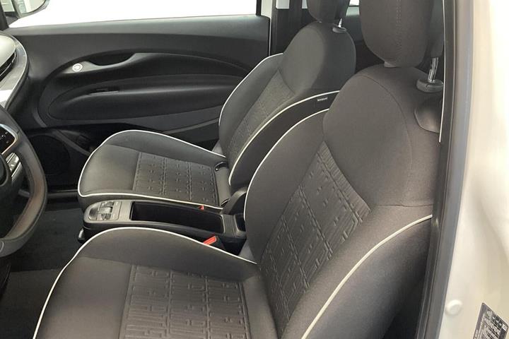 Rød Fiat 500e fra 2023