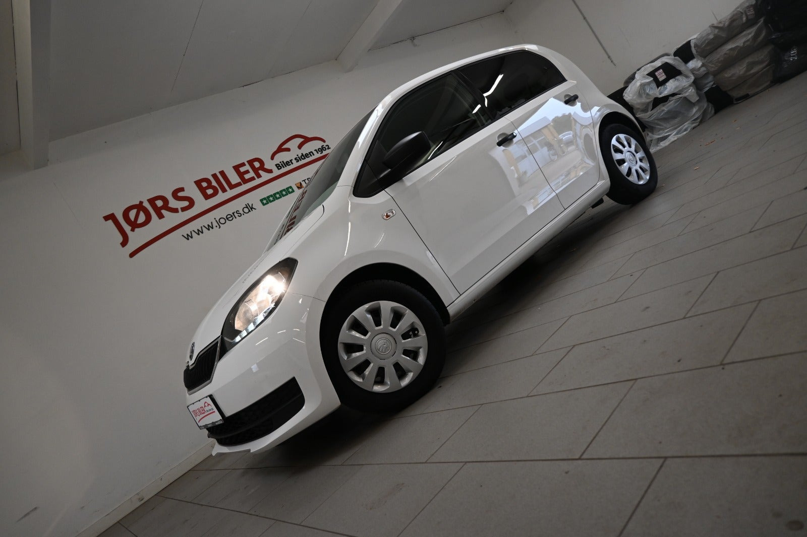 Hvid Skoda Citigo fra 2018 set udefra